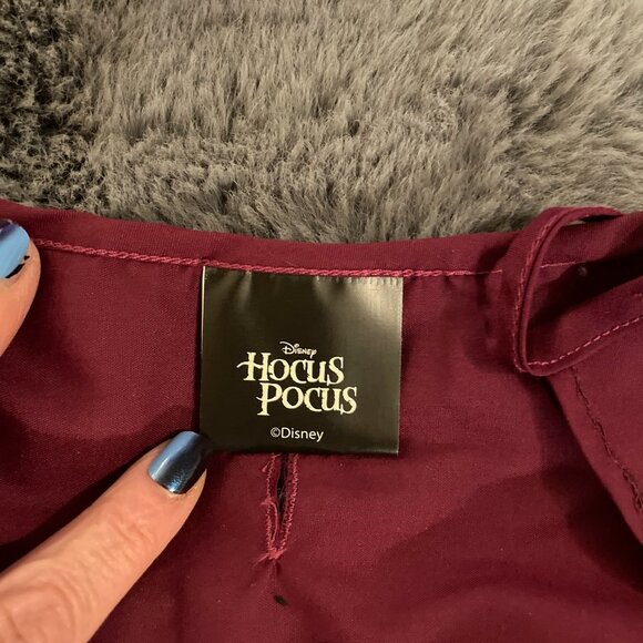 Disney's Hocus Pocus Dog Halloween Costume. It's Sarah Sanderson!  Size MED  NWT - Picture 7 of 8